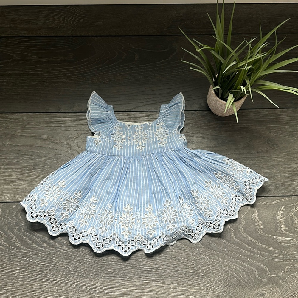 NWT GAP 0-3 months baby girl dress